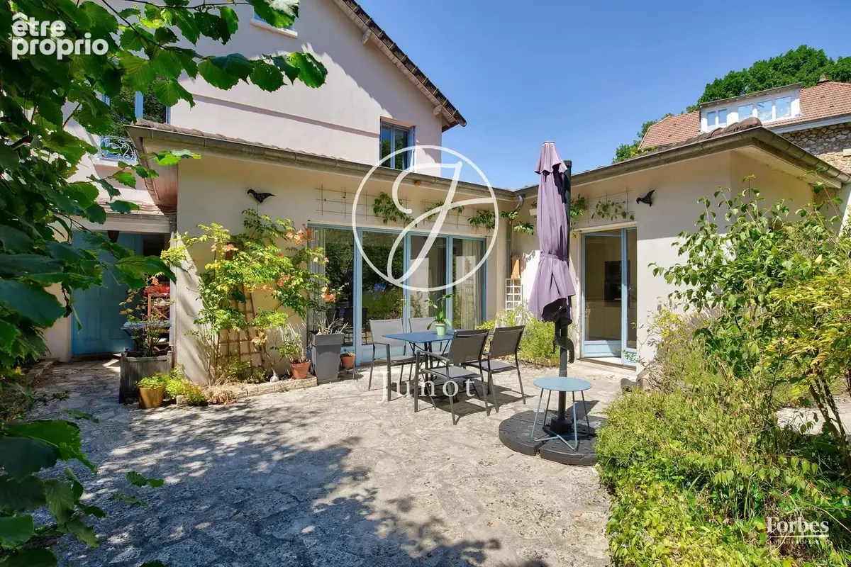 Maison à LE VESINET