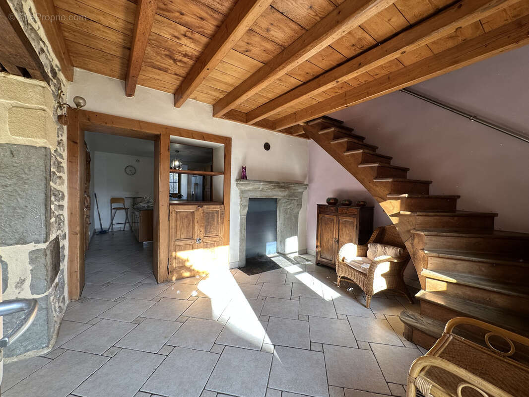 Maison à MONTCEL