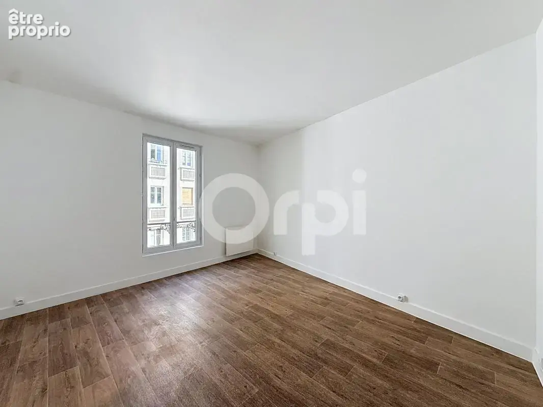 Studio de 22.50 m² - à deux pas du Sacré-Cœur - Au calme - en bon état - photo 3