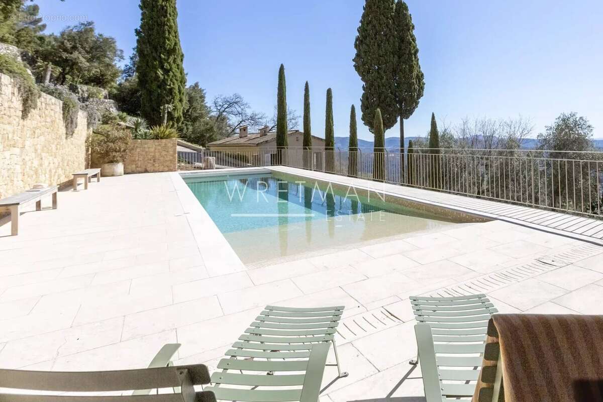 Villa moderne de 4 chambres avec grande piscine et vue spectaculaire – Cabris - photo 30