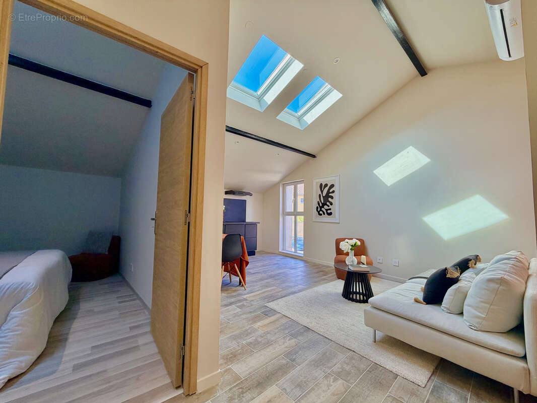 Appartement à QUINCIEUX