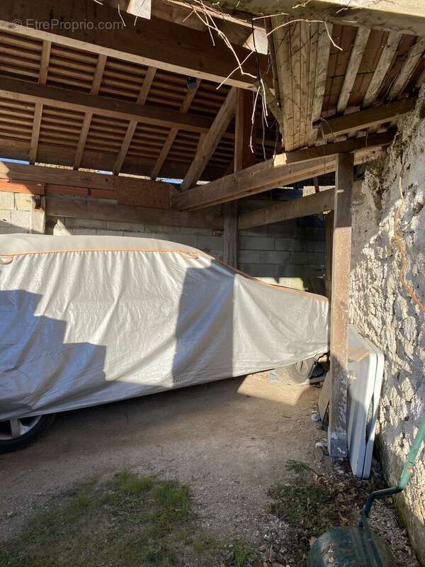 Maison à LA CROISILLE-SUR-BRIANCE