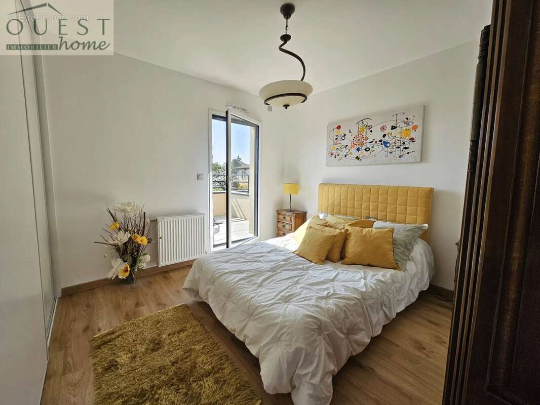 Appartement à SAINT-GENIS-LES-OLLIERES