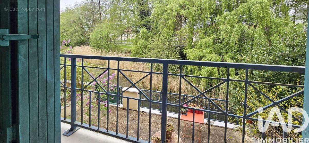 Photo 1 - Appartement à BAILLY-ROMAINVILLIERS