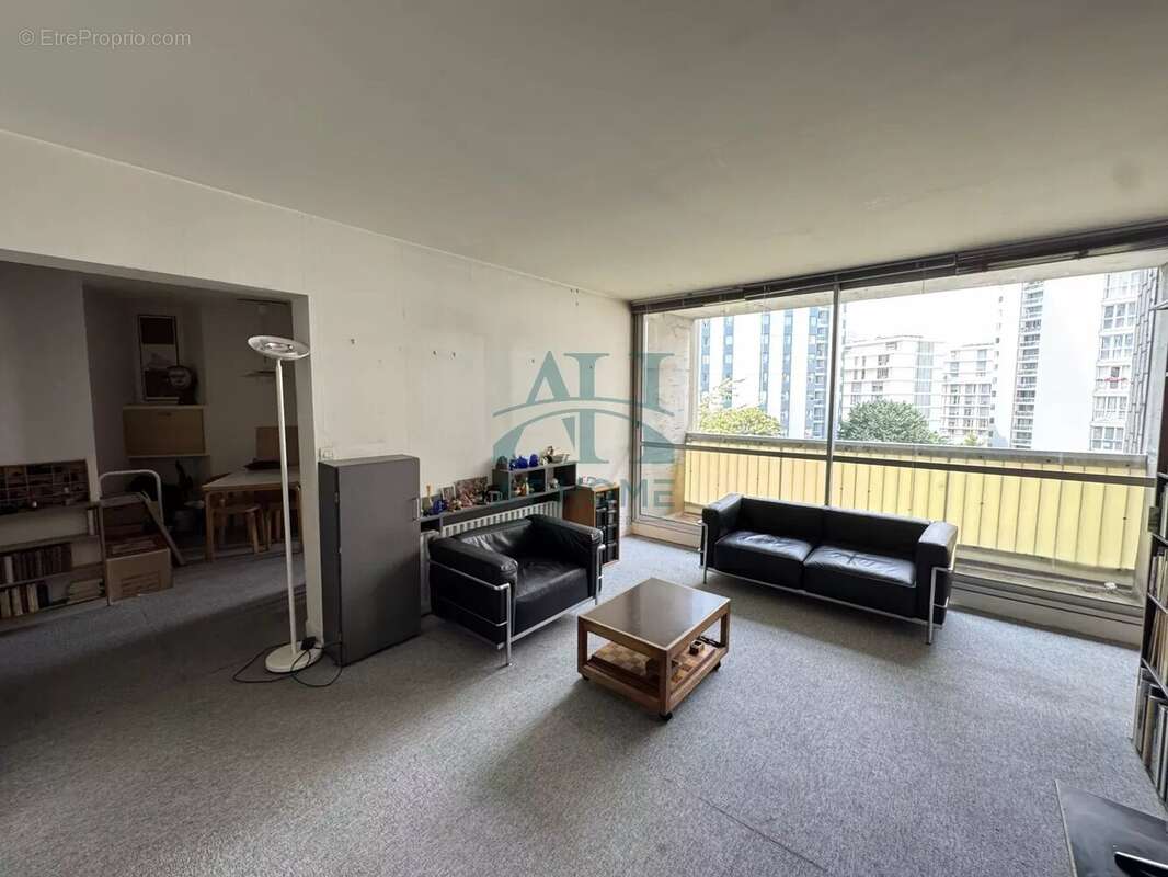 Appartement à PARIS-19E