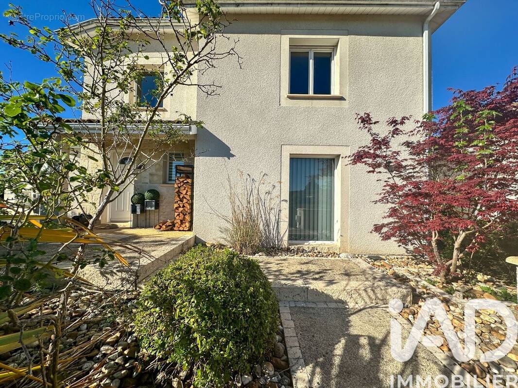 Photo 1 - Maison à BIAS