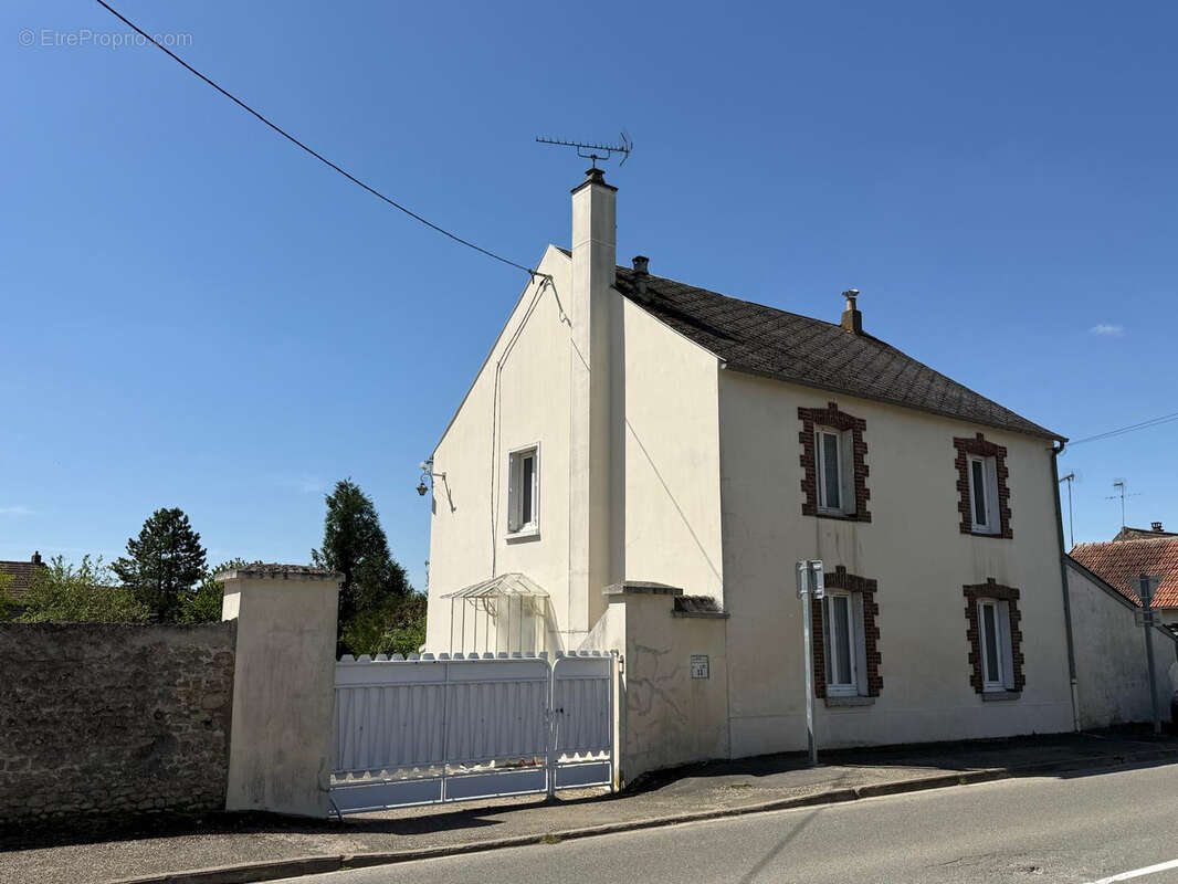 Maison à ANGERVILLE