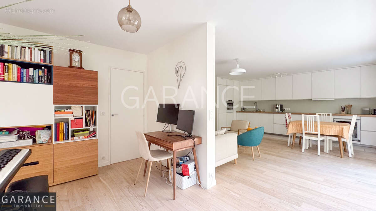 Appartement à PARIS-12E