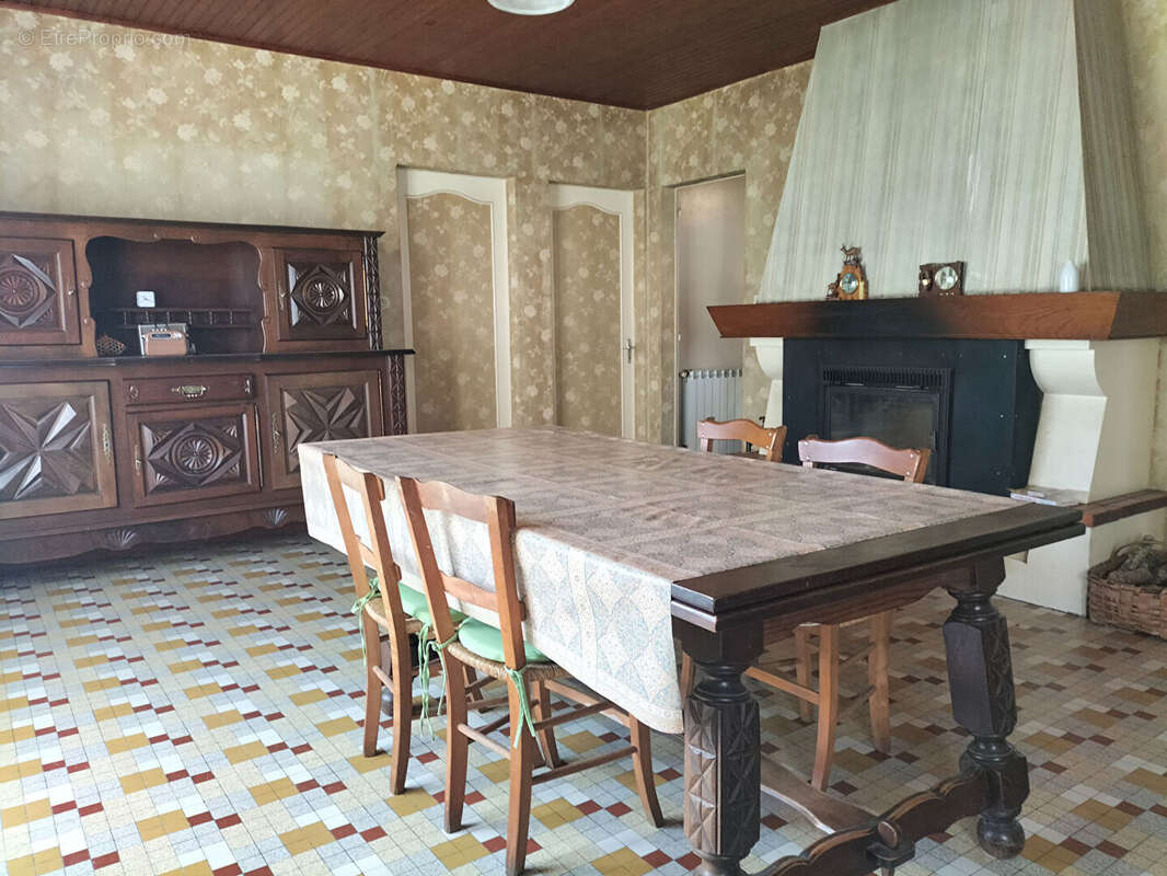 Maison à ROQUEFORT