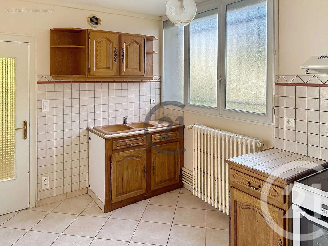 Appartement 84 m² à Auxerre  - photo 4