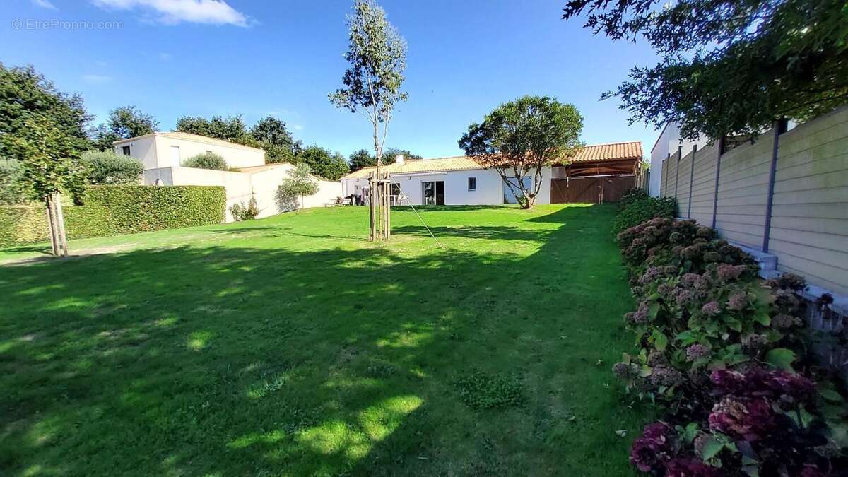 Photo 2 - Maison à NESMY