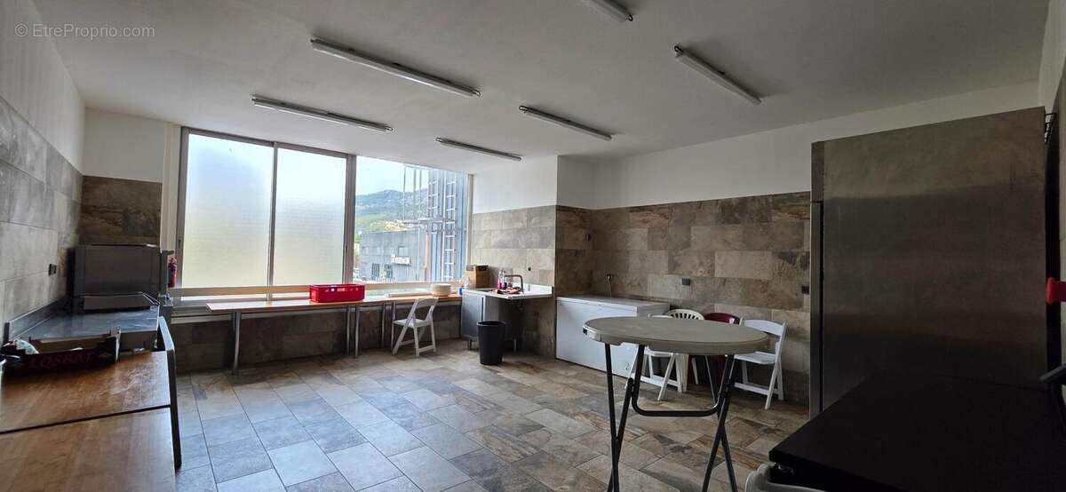 Photo 5 - Commerce à LA VALETTE-DU-VAR