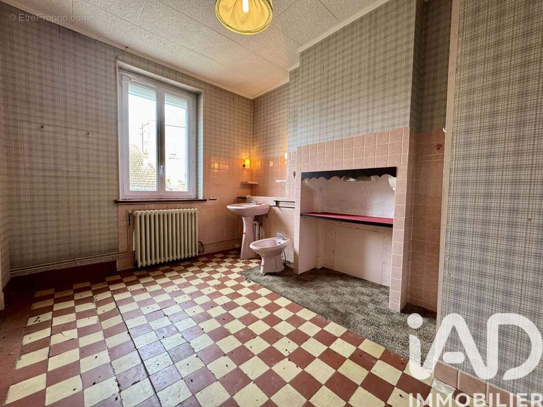 Maison 300 m² à Grandpre  - photo 6
