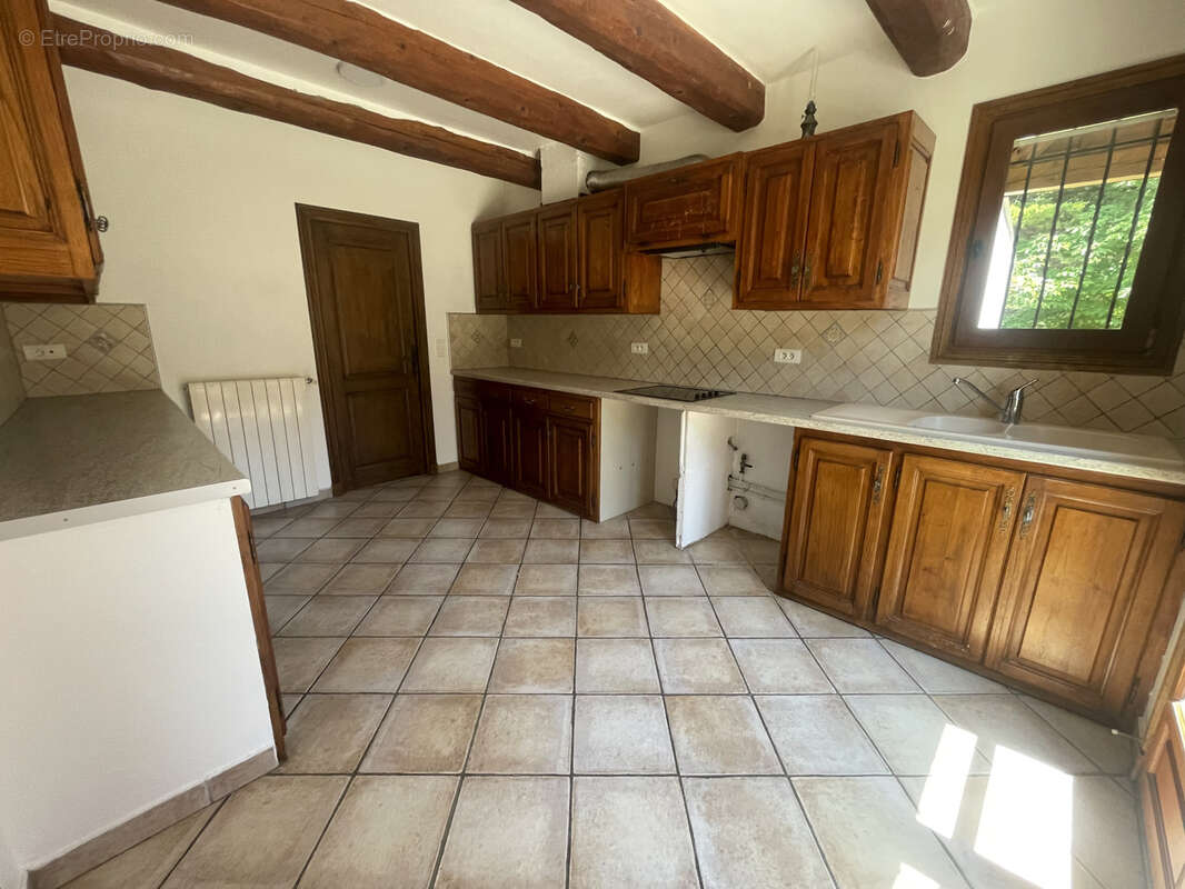 Maison à LA MARTRE