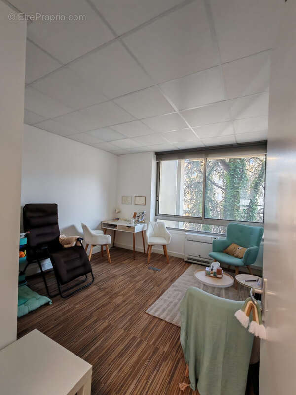 À vendre - Ensemble bureaux professionnels - Emplacement idéal - photo 4