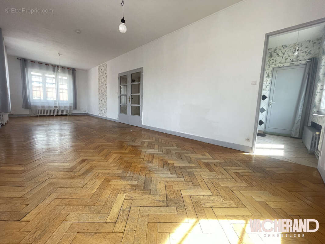 Appartement 107 m² à Lille  - photo 3