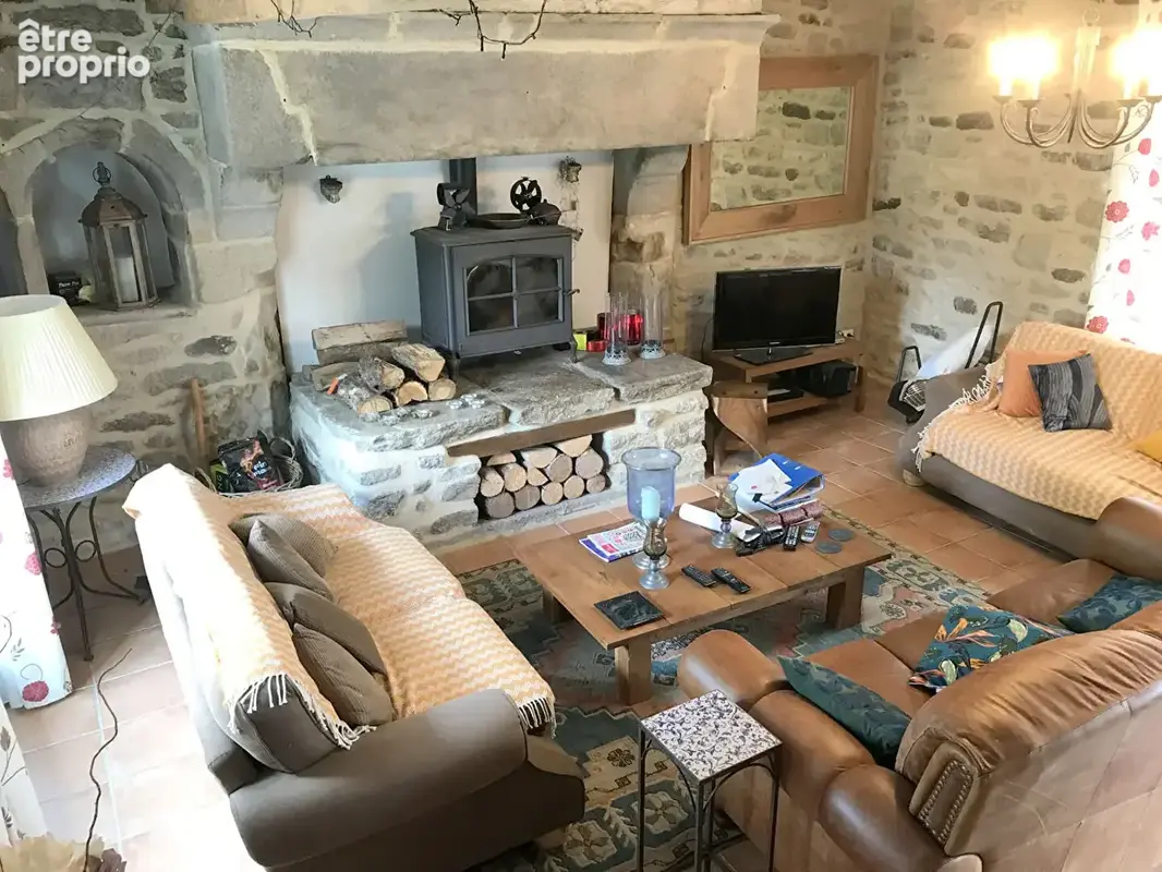 EXCLUSIVITE Maison de pays Chaleureuse et claire, belles prestations, grand terrain - photo 3