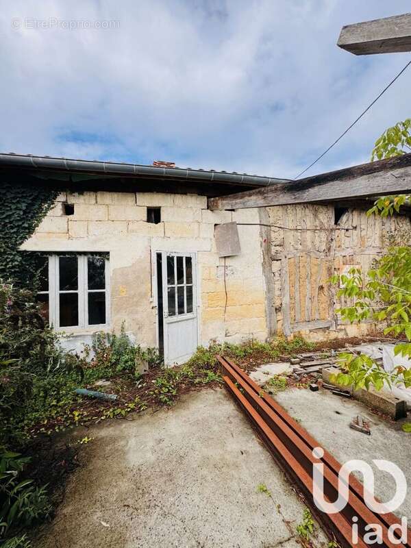 Photo 2 - Maison à LES PEINTURES