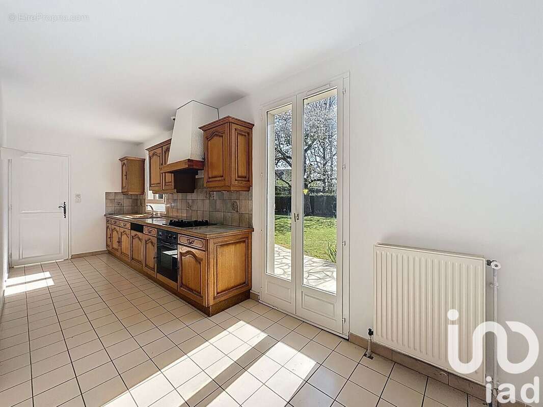 Photo 9 - Maison à SAINT-REMY-LES-CHEVREUSE