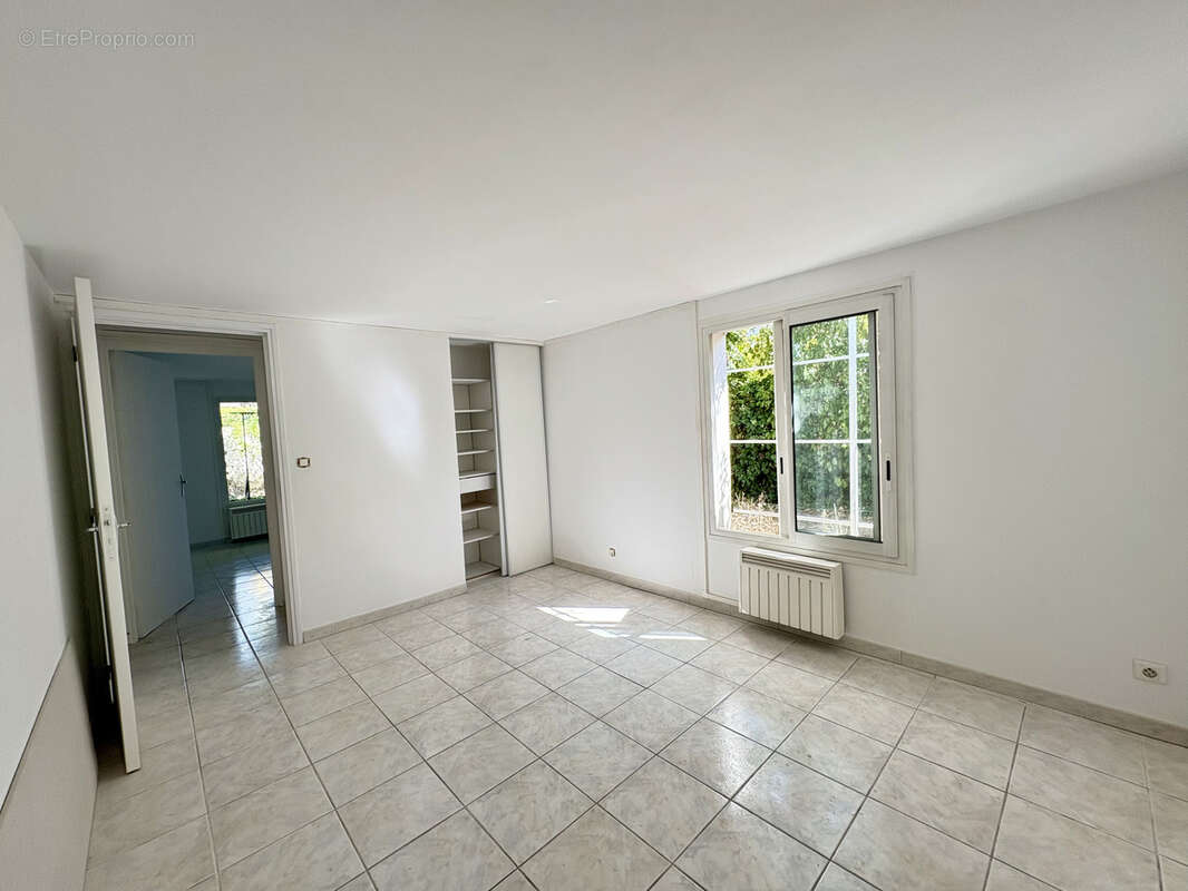 Maison à BOUILLARGUES