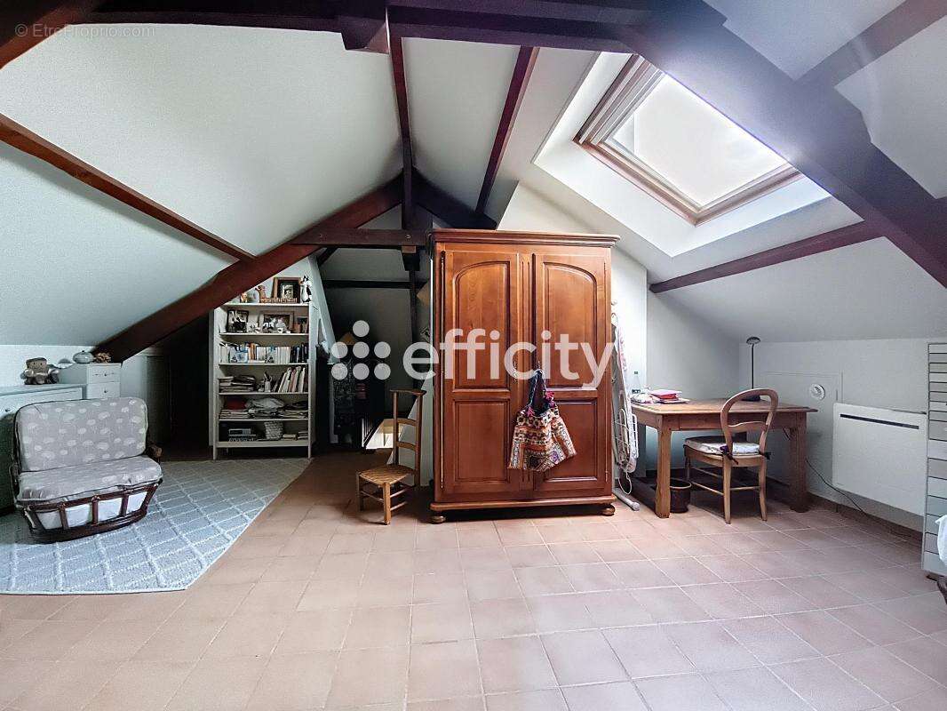 Maison à SAINT-GRATIEN