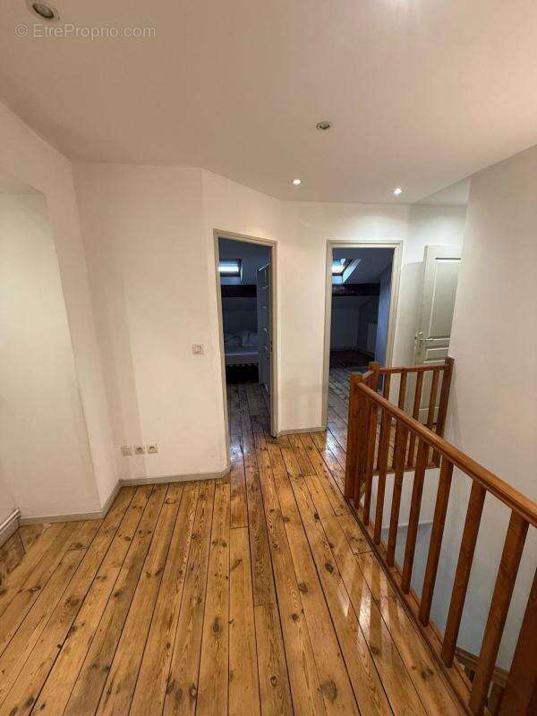 Appartement à SAINT-ETIENNE