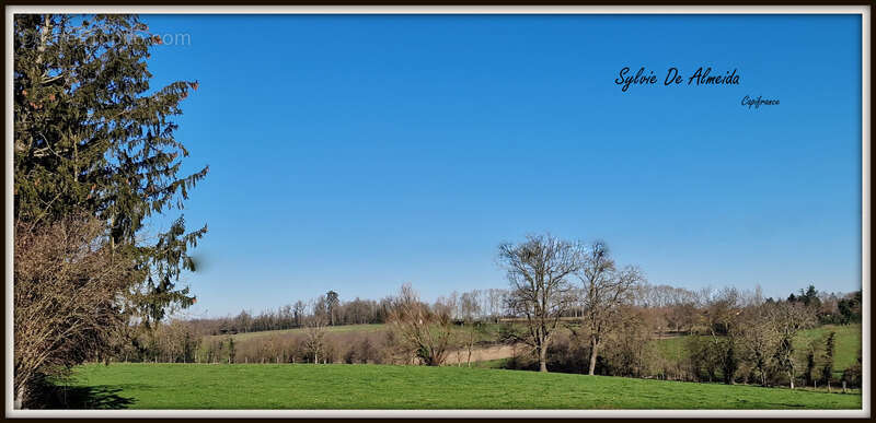 Maison à BAGE-LE-CHATEL