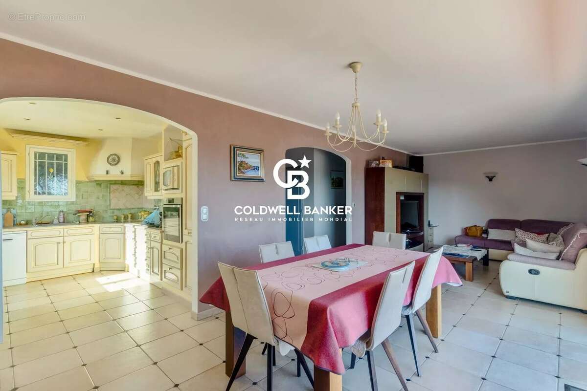 Maison à CAVALAIRE-SUR-MER