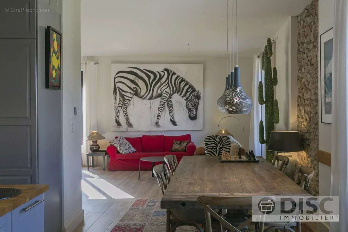 Maison à SAINT-MARTIN-LAGUEPIE