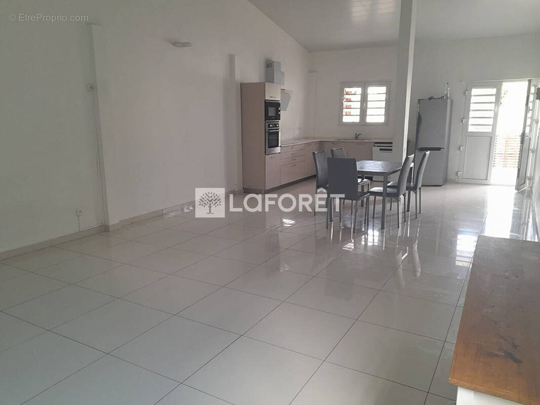 Maison à FORT-DE-FRANCE