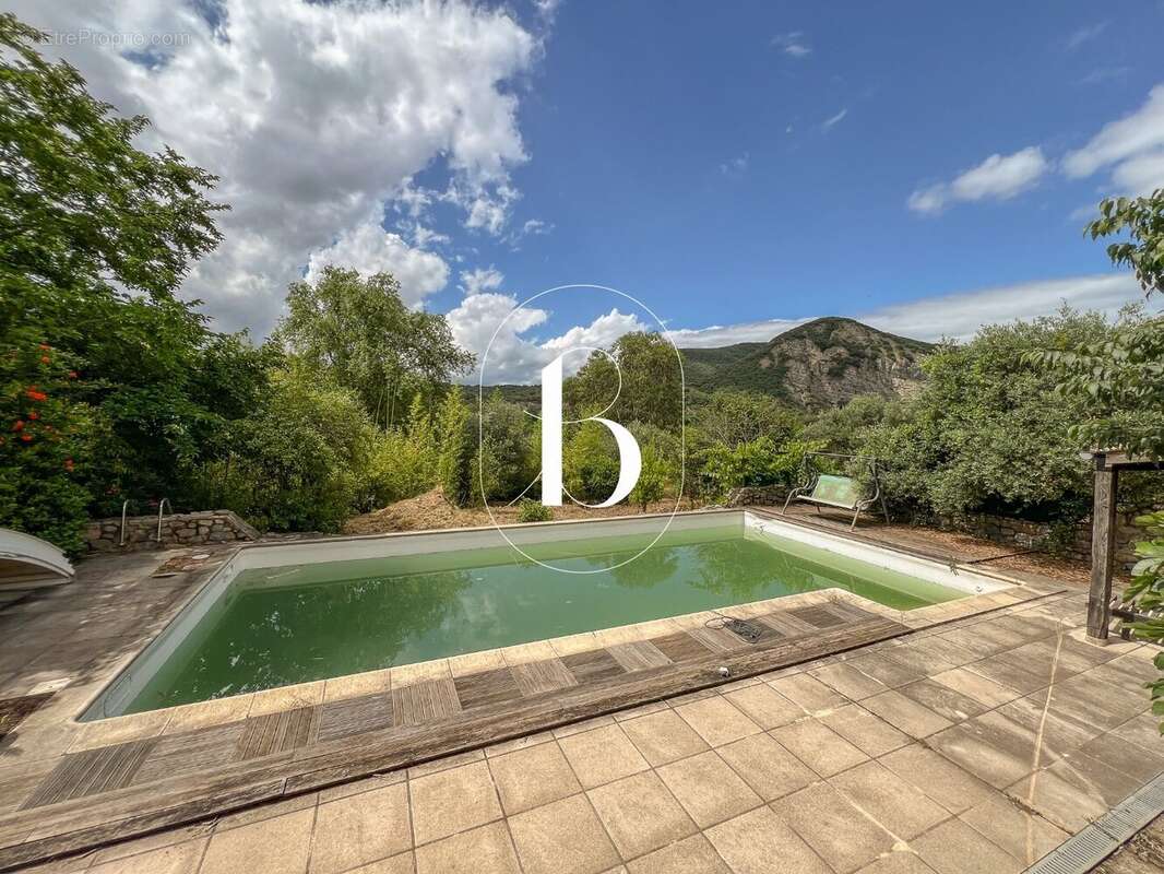 Maison à VALLON-PONT-D'ARC