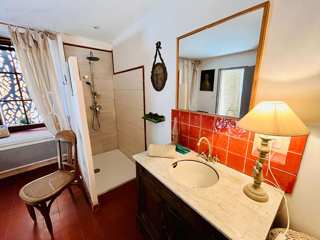 Maison rénovée avec 4 chambres, terrasse - photo 11