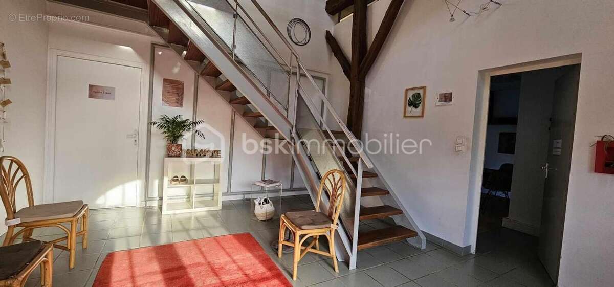 Appartement à SAINS-EN-AMIENOIS