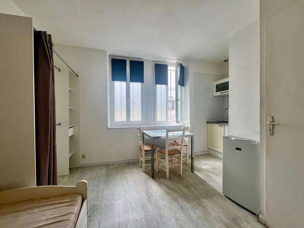Appartement À Vendre - photo 3