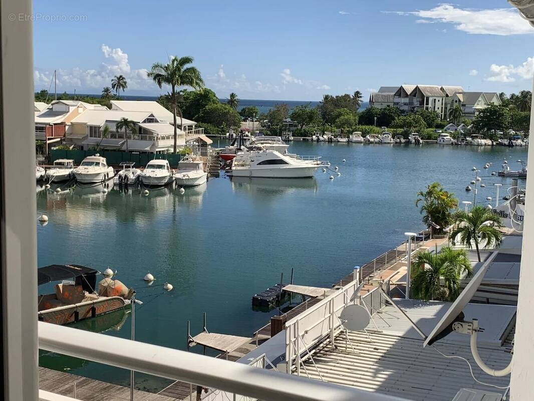 Appartement à POINTE-A-PITRE