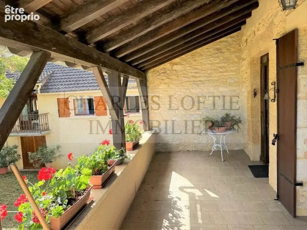 Ensemble de 2 maisons, dépendances sur 3 655 m² de terrain - photo 11