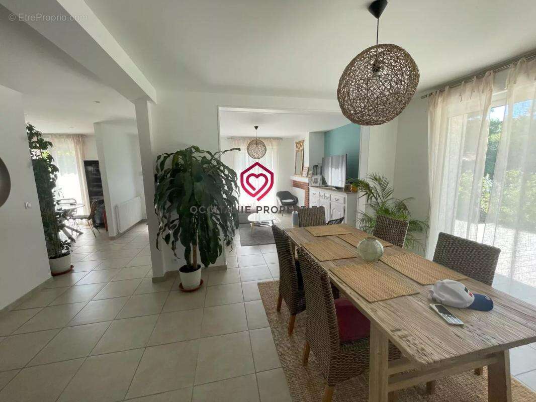 Maison à LEZAT-SUR-LEZE