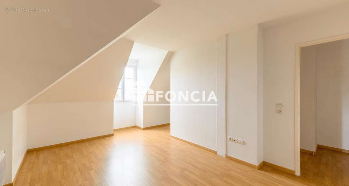 Appartement à MAGNY-LE-HONGRE