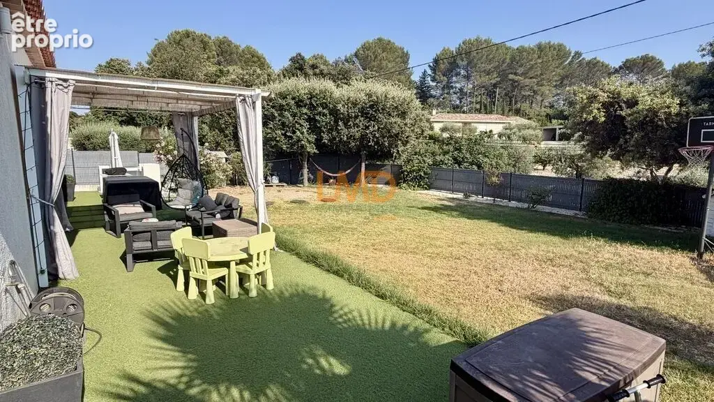 Maison à TRANS-EN-PROVENCE