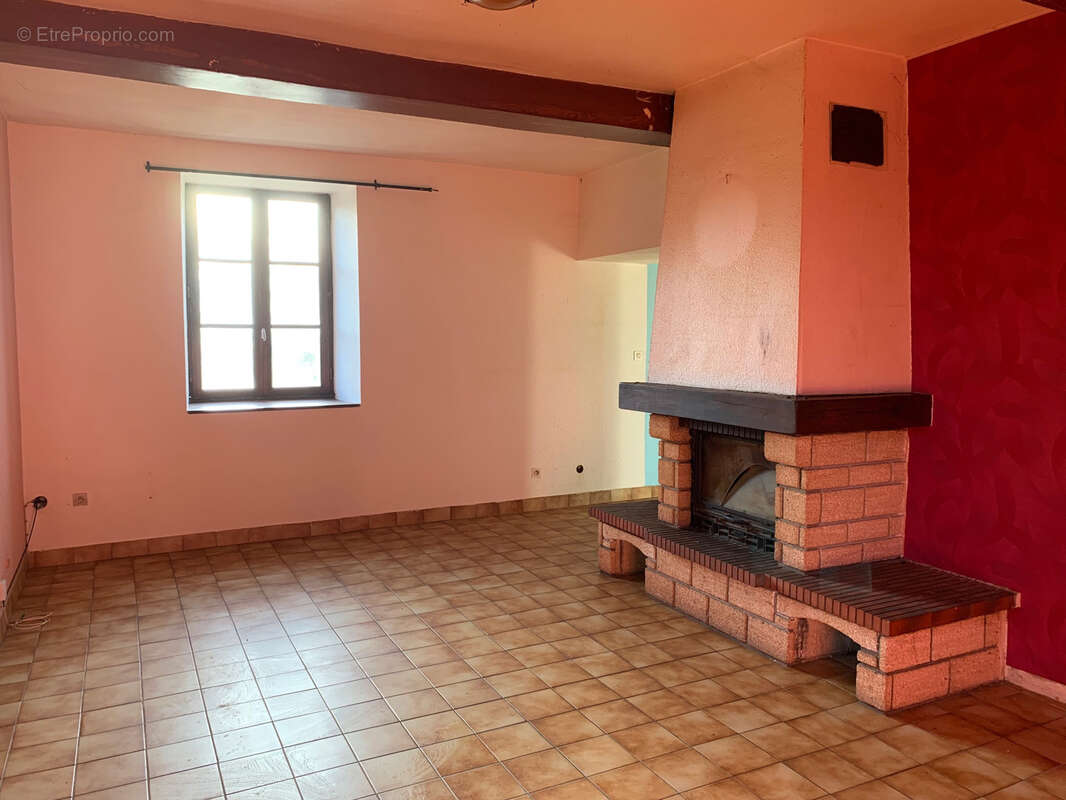 Maison à DOLOMIEU
