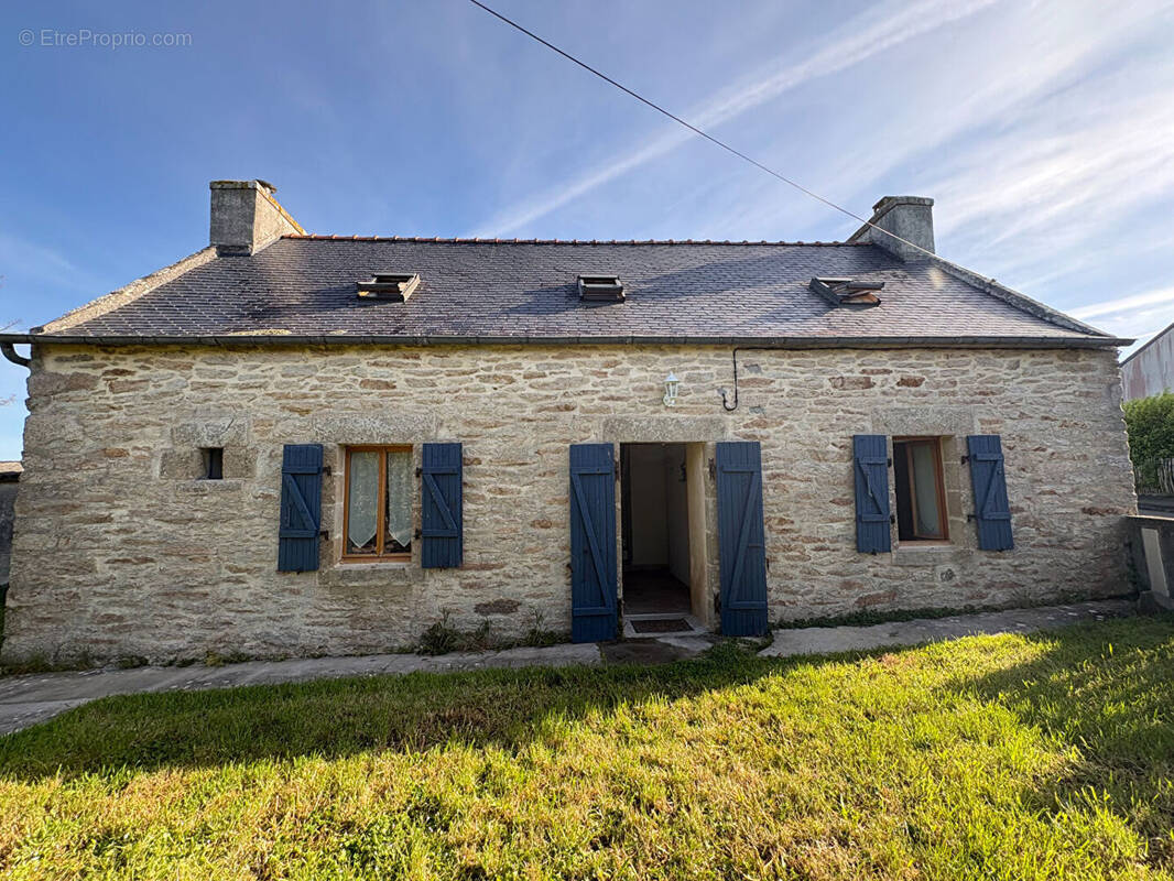 Maison à PLOUHINEC