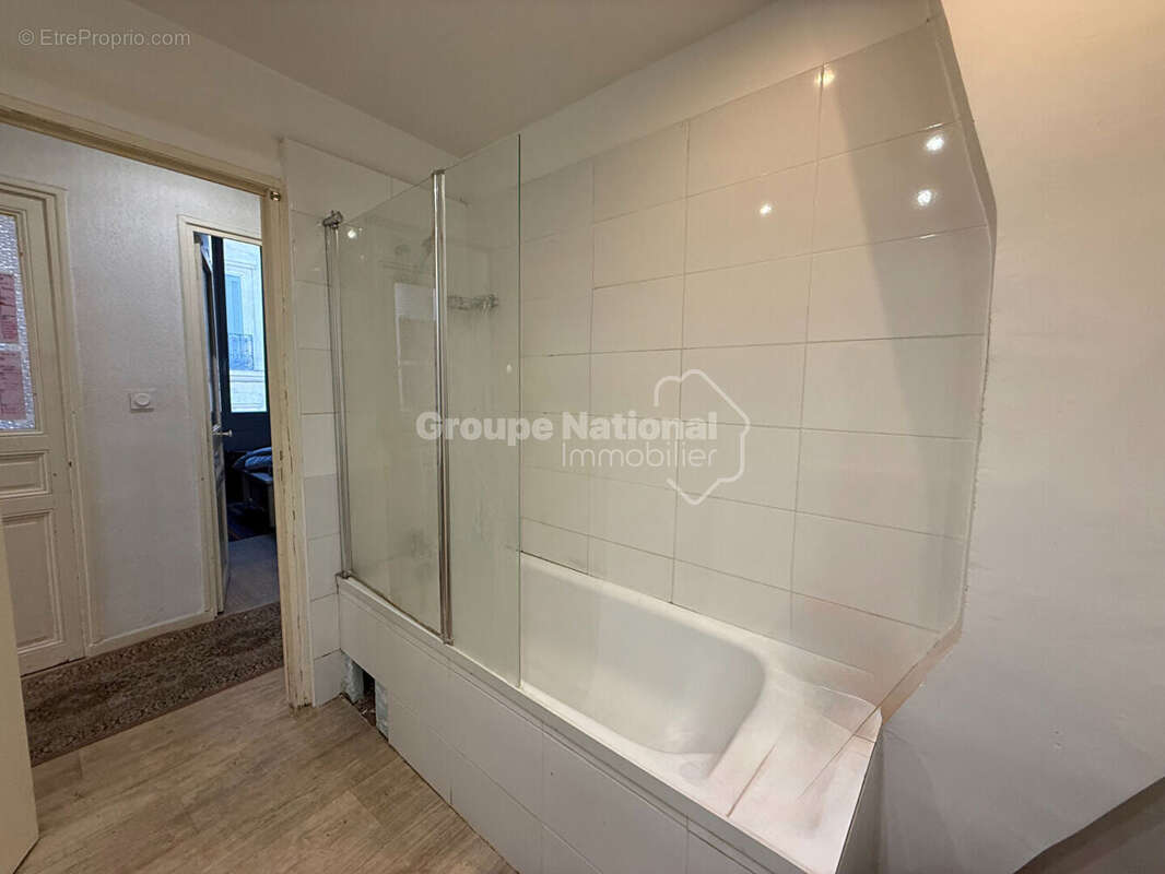 Appartement à MARSEILLE-1E