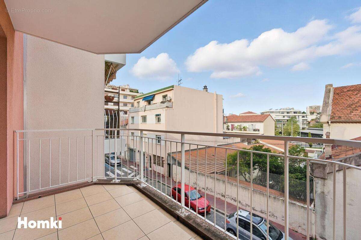 Appartement à LE CANNET