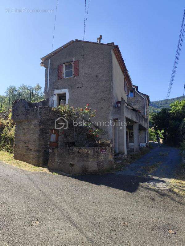 Maison à SAINT-PONS-DE-THOMIERES