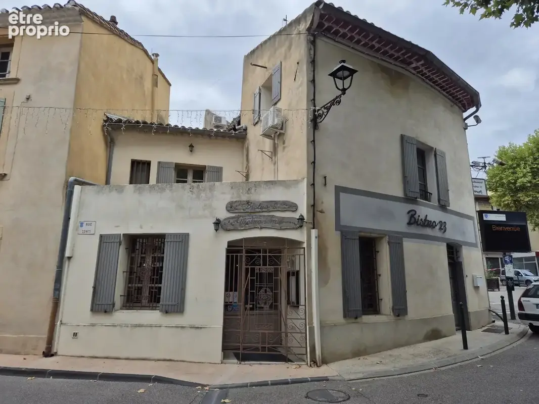 Maison à COURTHEZON