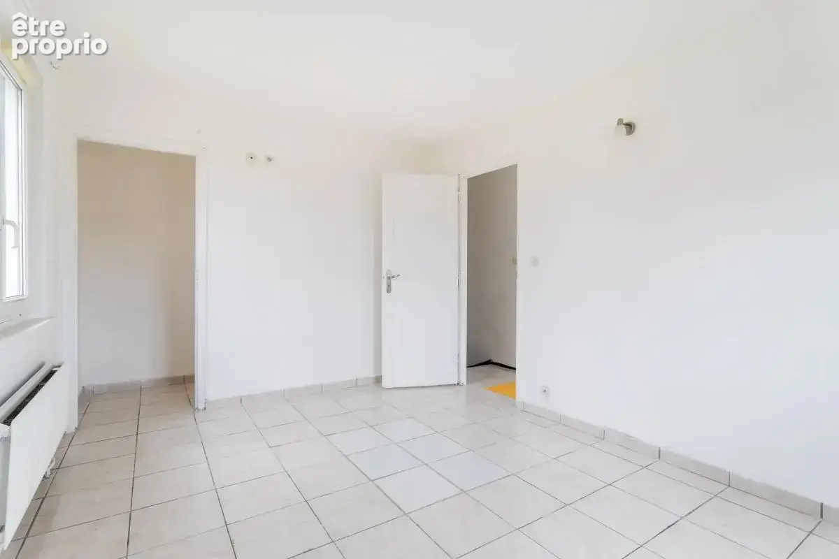 Maison de 6 pièces de 115 m² située à Hem - photo 10