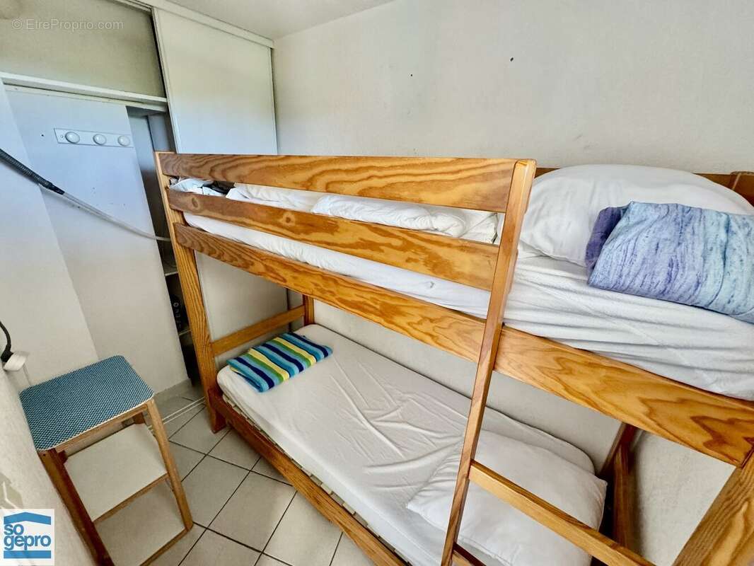 Réf : 2076 - Vente Bel Appartement 2 Pièces Cabine avec Garage secteur Richelieu ! - photo 5