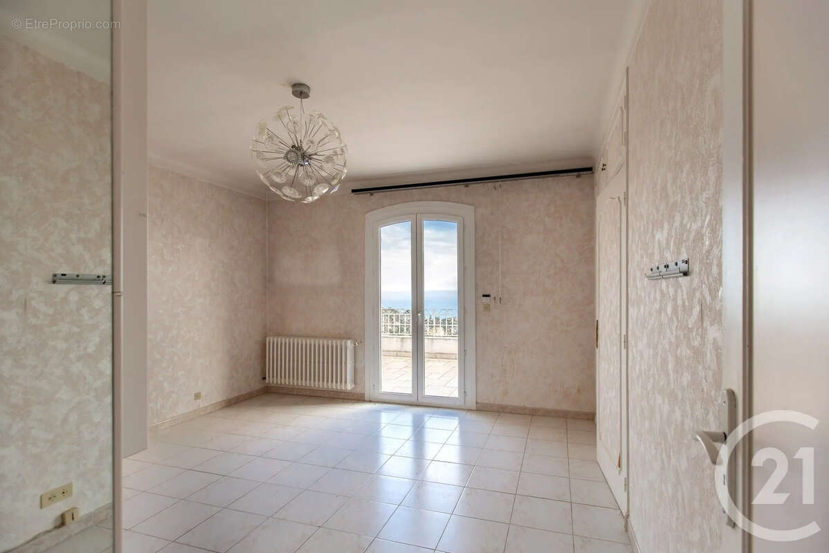 Maison à LA TURBIE
