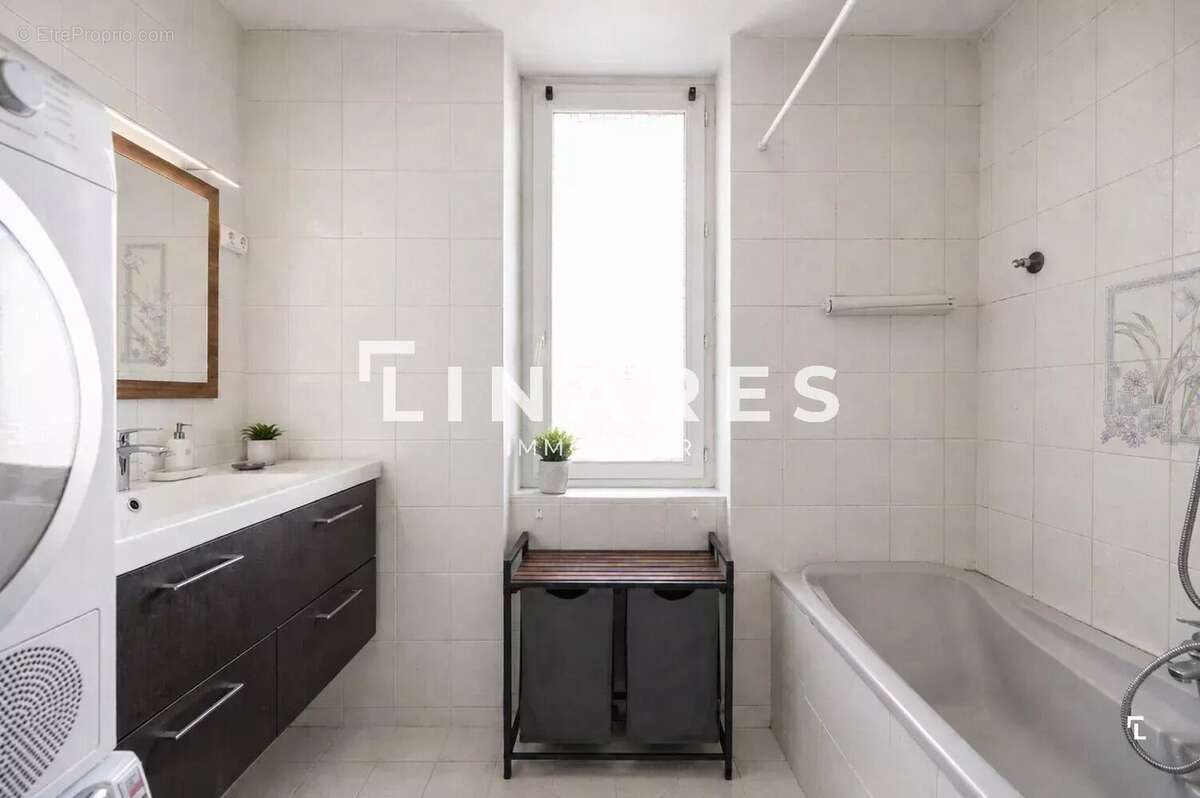 Appartement à MARSEILLE-7E