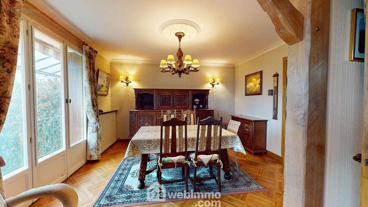 Maison à CHOISY-AU-BAC